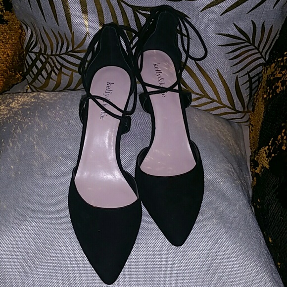 Kelly & Katie - Picture 2 of 5